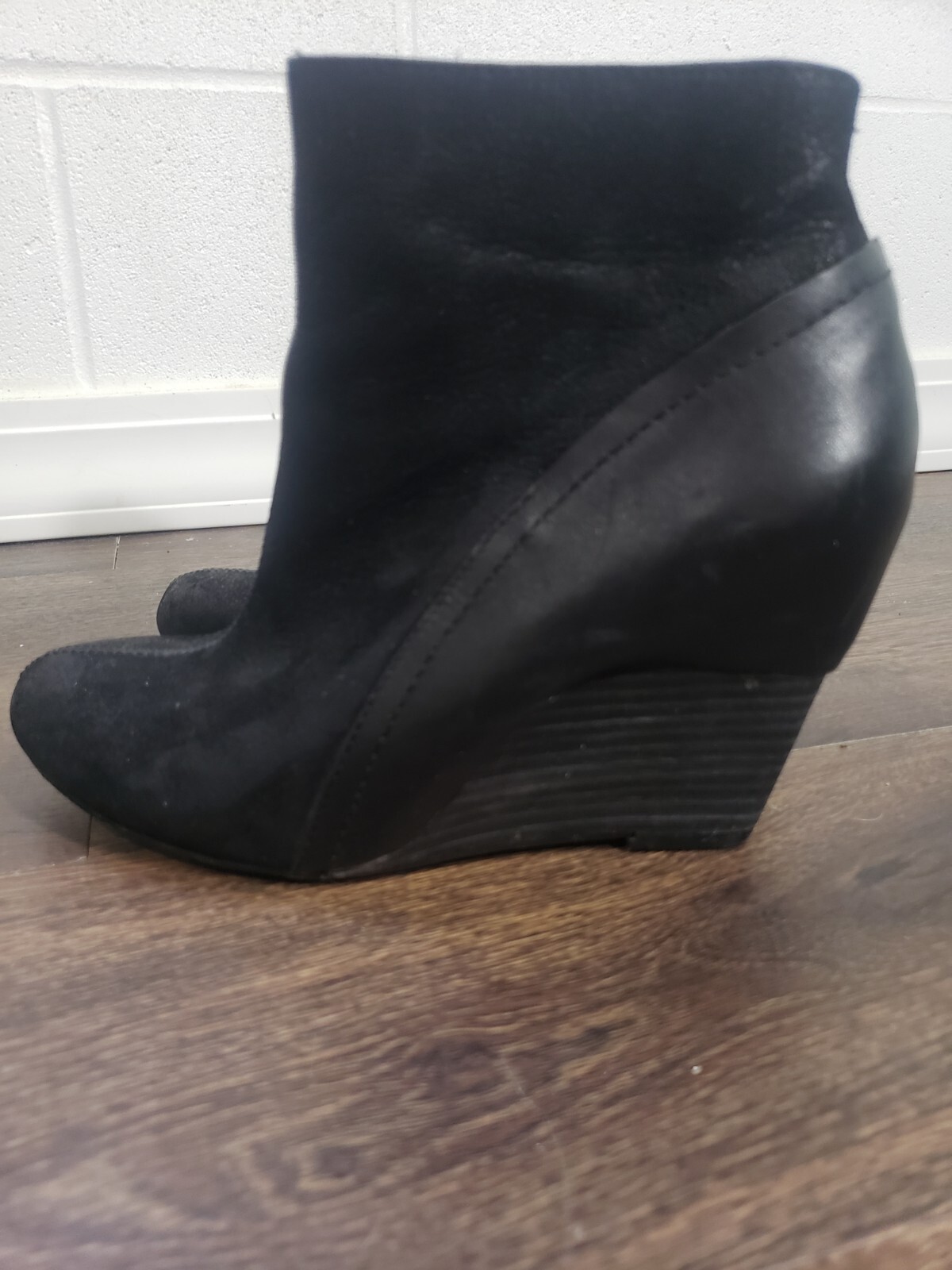 Vince Camino Black Booties Wedge Heel Ankle Boots Women Boots Sz 8 M