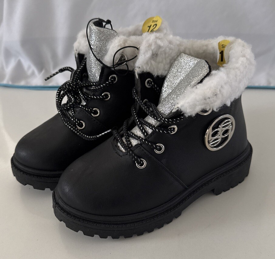 New Bebe girls sparkly matte boots with BLING Size 12 Boots Glitter