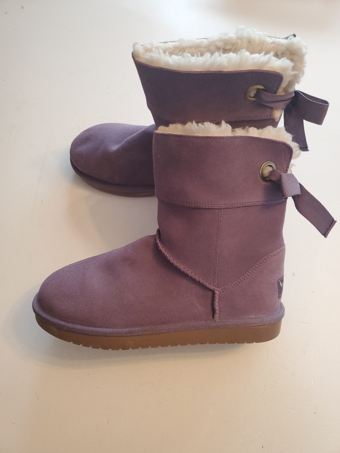 Koolaburra by UGG K Victoria  Girls Boots Size 4  Purple.