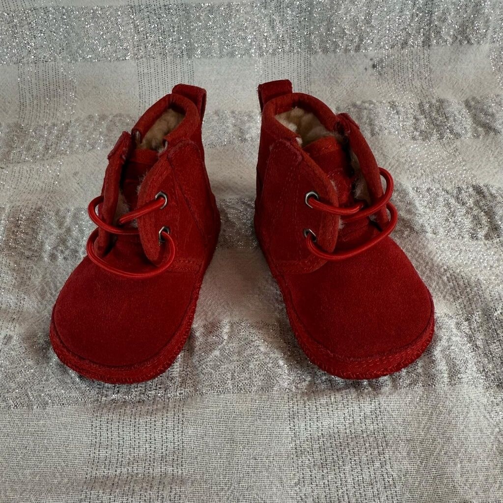 UGG Baby Girls Boots Red Size 0/1