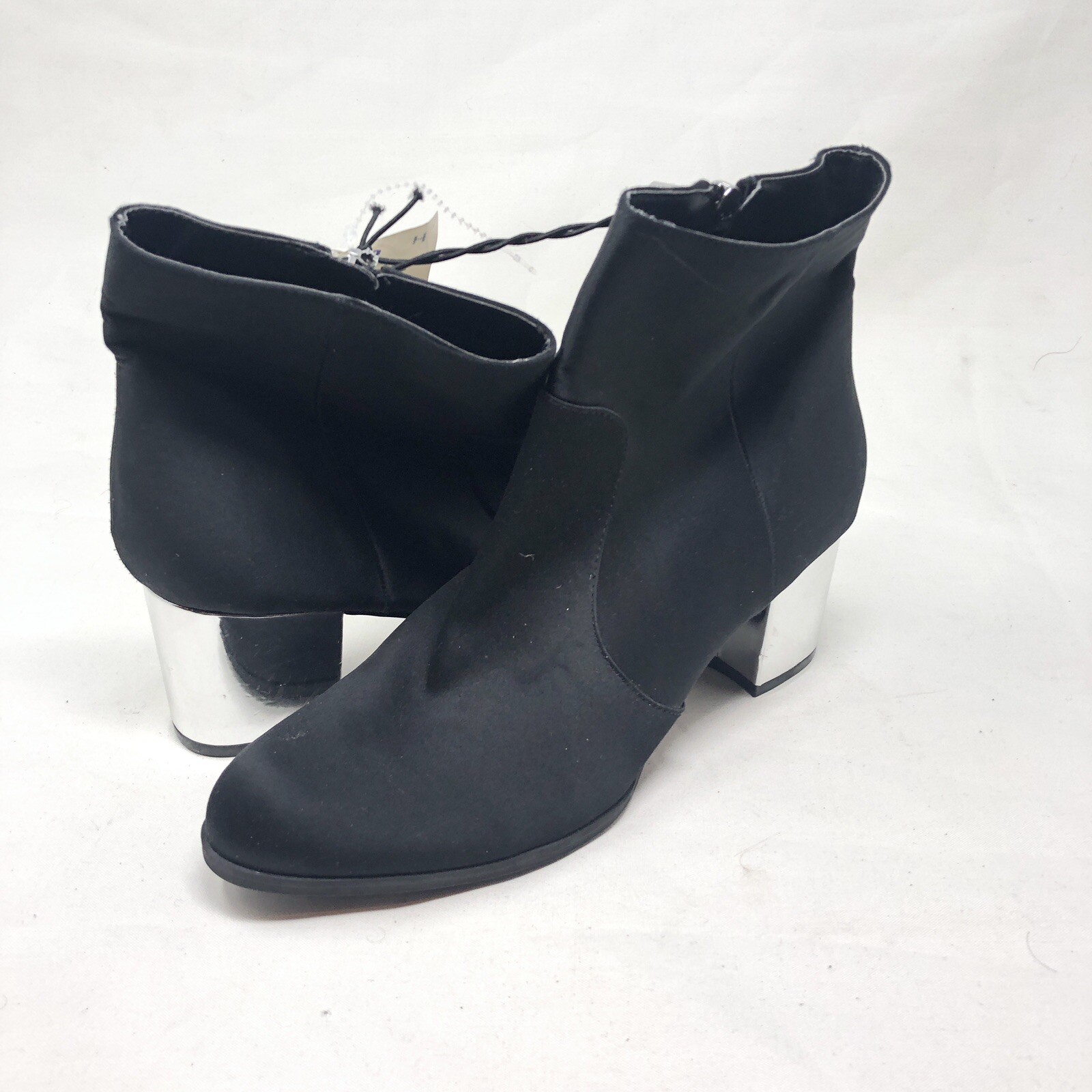 Unisa Women Boots Sz 8.5 Black Silver Block