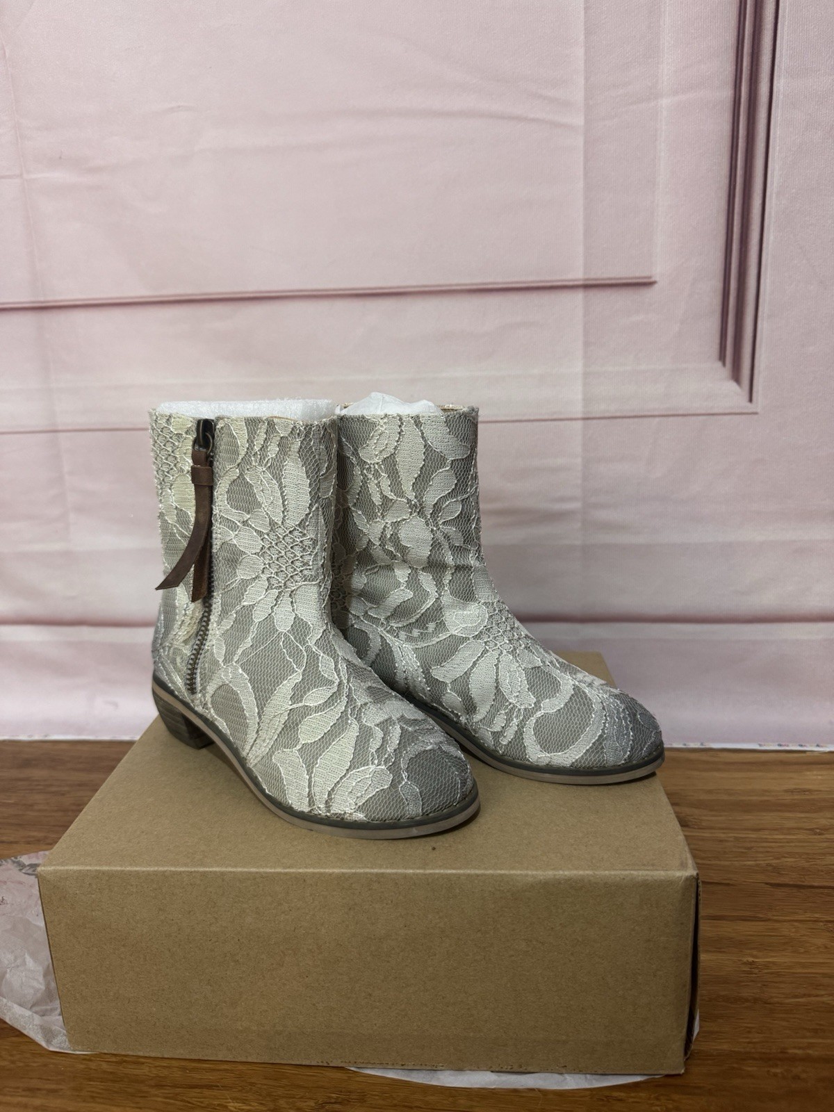 Joyfolie Small Kids Girls Boots Size 11 T Wren In Vintage Lace New!