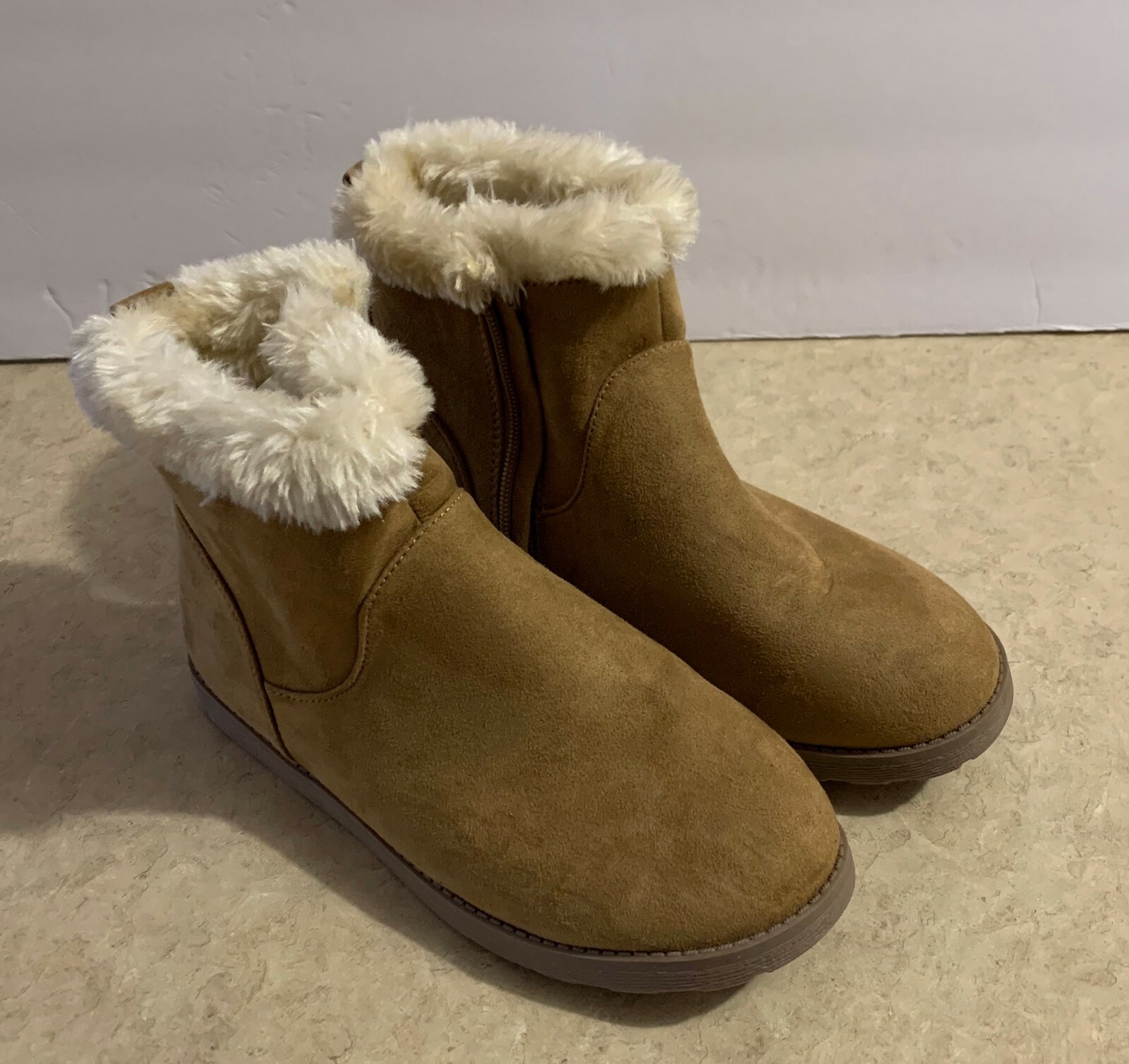 Cat & Jack Girls Boots Fleece Fur Lined New Size 4 Suede Ankle Calf Winter Shoes
