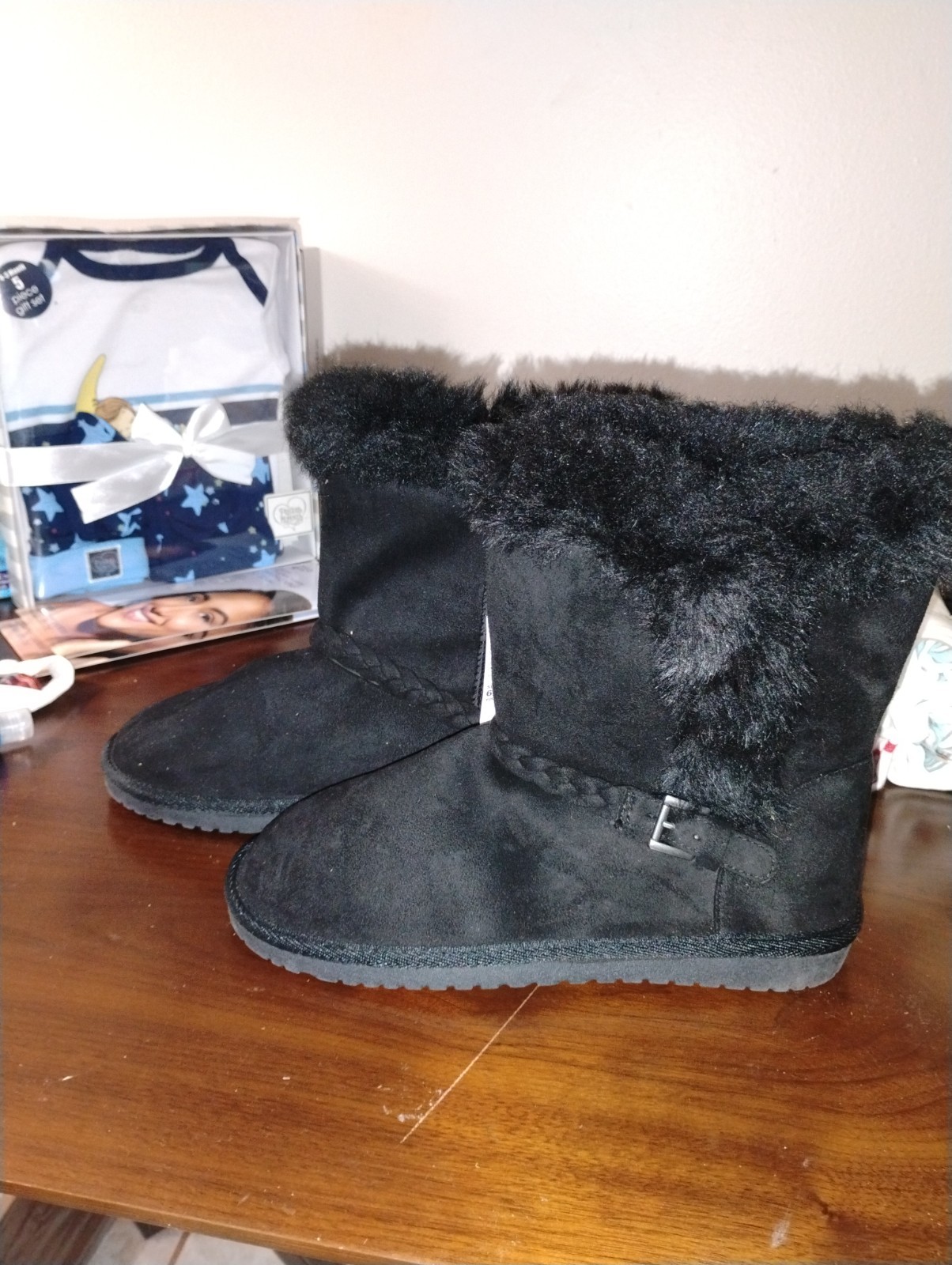 Children’s Place girls boots winter black faux suede fur warm slip on Size 6 new