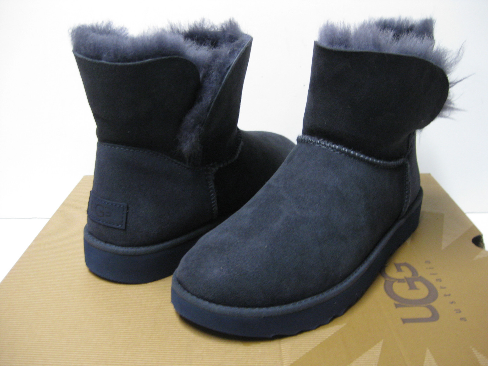 UGG CLASSIC MINI CUFF WOMEN BOOTS IMPARIAL US 9.5 /UK 8 /EU 40.5
