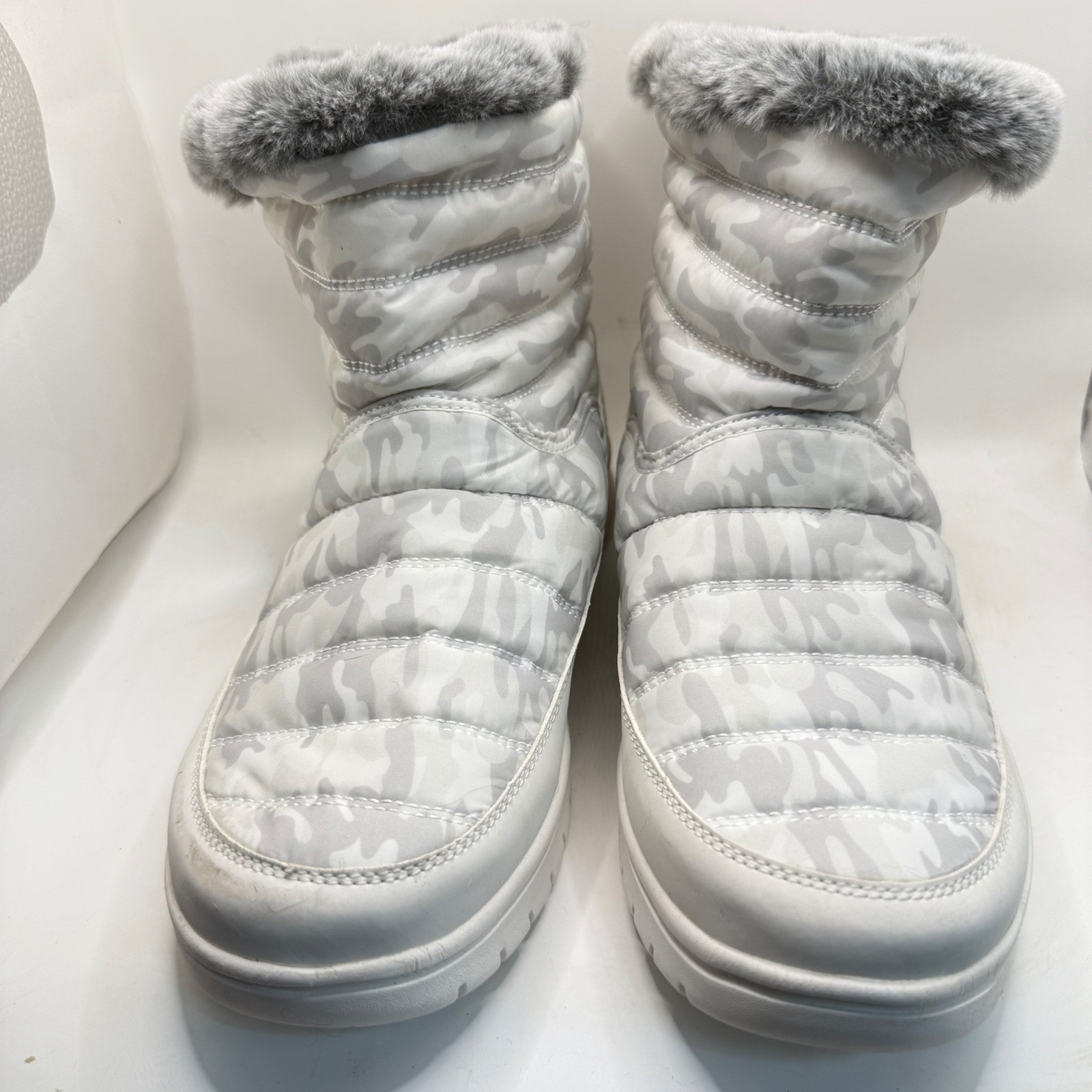 Ryka Suzy Women Winter Boots Grey White Camo Faux Fur Trim Quilted Puffer Sz 11
