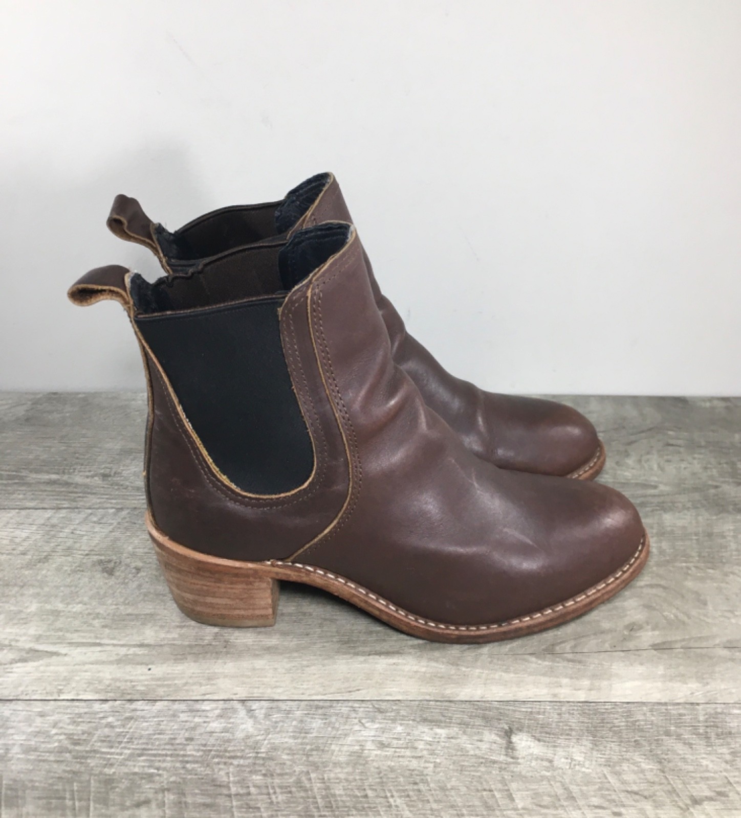 Red Wing Shoe 3392 Chelsea Rancher Harriet Brown Leather High Heel Women Boots 9