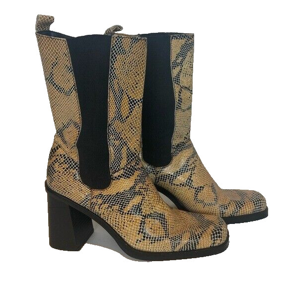Euro Club Mobwife Animal Print Women Boots Leather Size 8.5 M Heeled Yellow Y2K