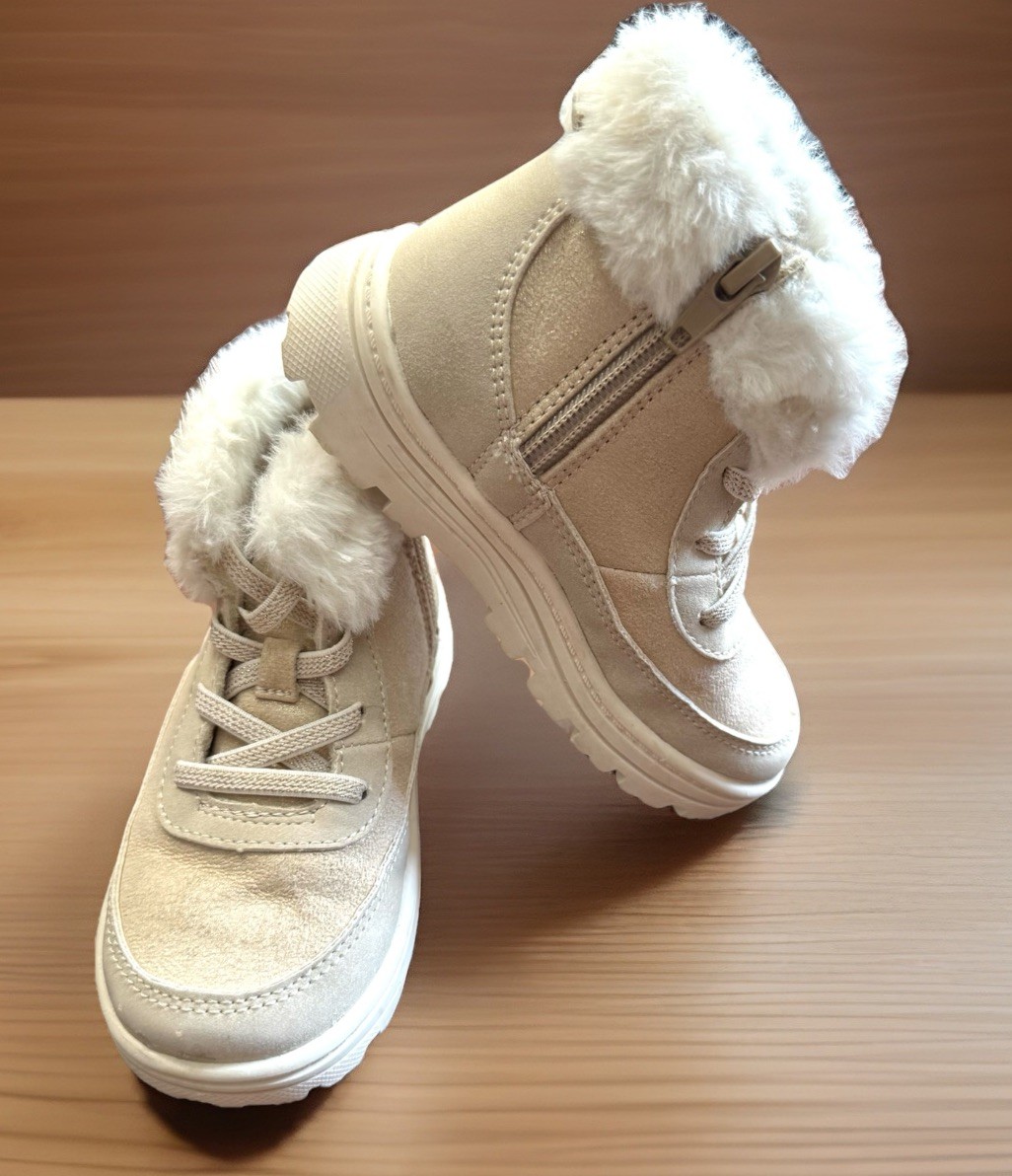 Carters Toddler Girls Winter Boots Size 9M Beige Brown Faux Fur Trim