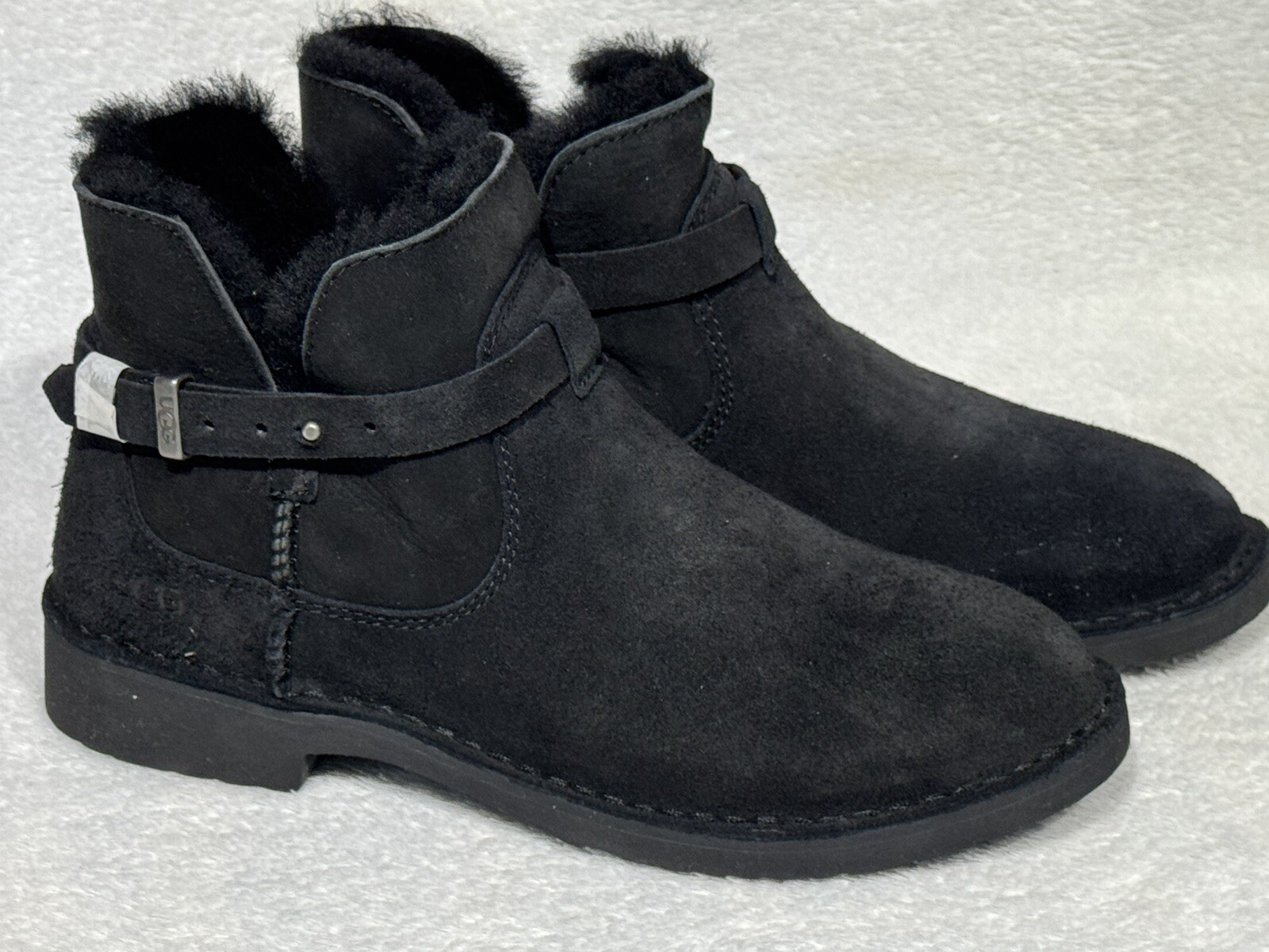 UGG Women Boots Elisa Womens Sz 8.5 Genuine Shearling Bootie Black Suede 1116107