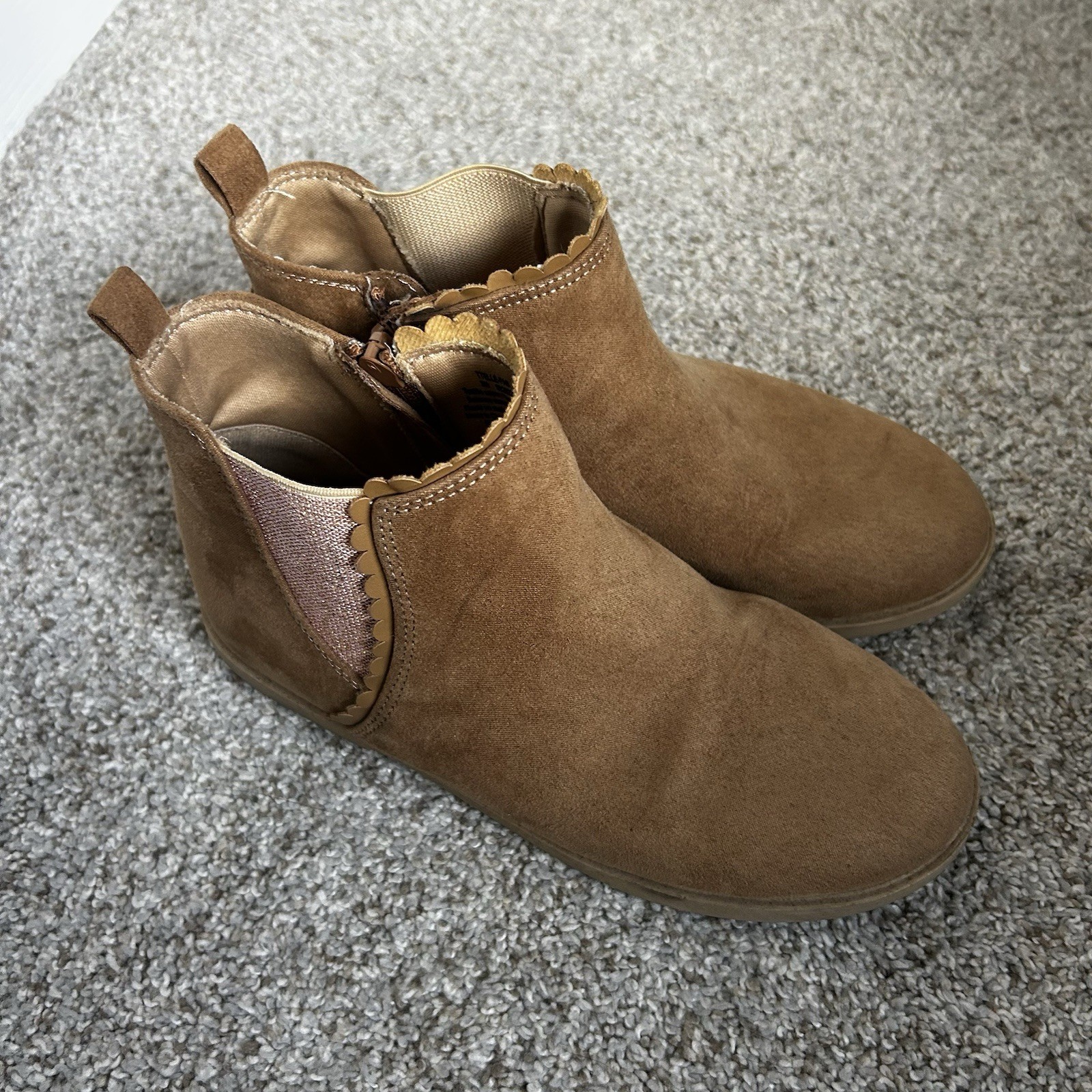 Tucker And Tate Youth Girls Boots Size 3 Tan Bootie Side Zip Scalloped Edge