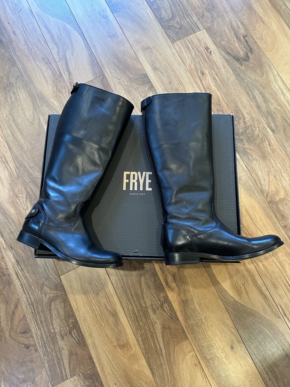 Frye #71368 Melissa Button Back Zip Leather Knee-High Riding Biker Women Boots 7