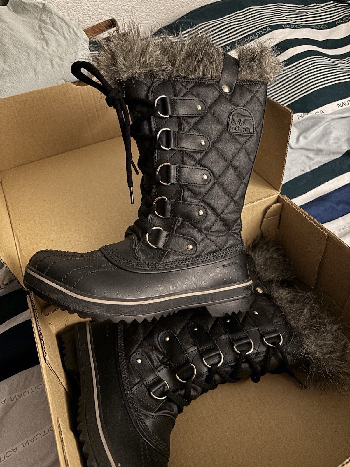 SOREL Women’s Tofino Waterproof Boot, Size 8, Black Women Winter Boots