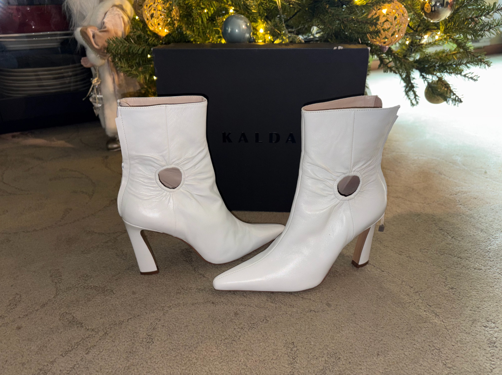 Leather Ankle Boots – White – Womens