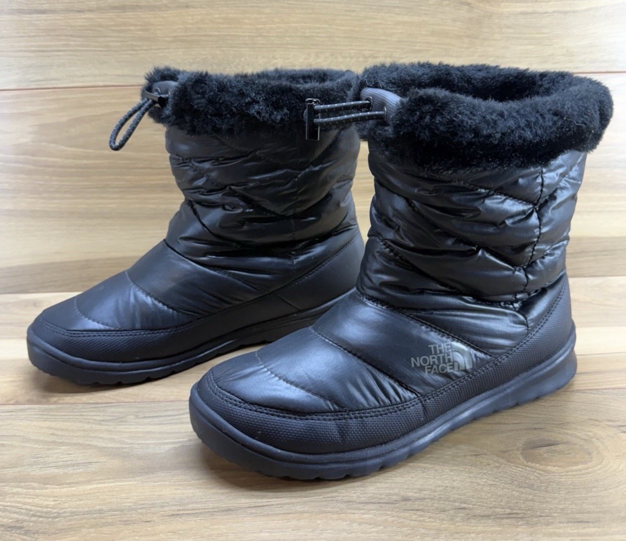 THE NORTH FACE Size 9 Womenâs Black Winter Boots