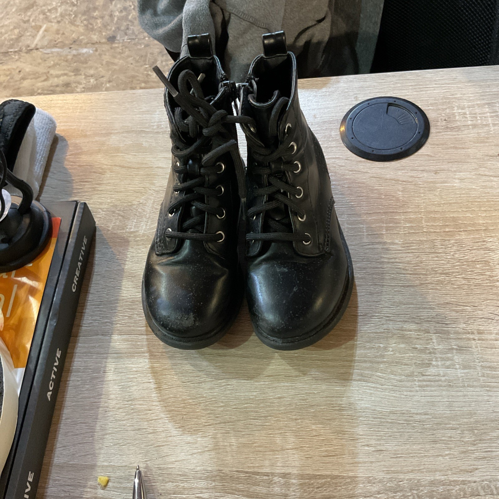 Wonder nation size 9 girls boots
