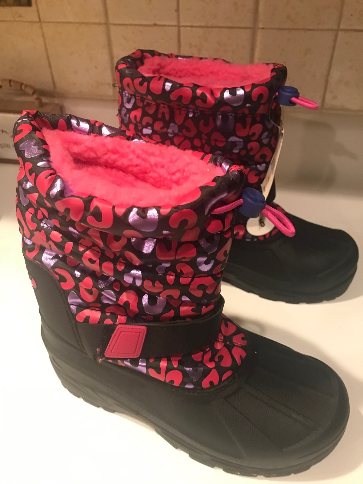 Girls’ Winter boots size 5