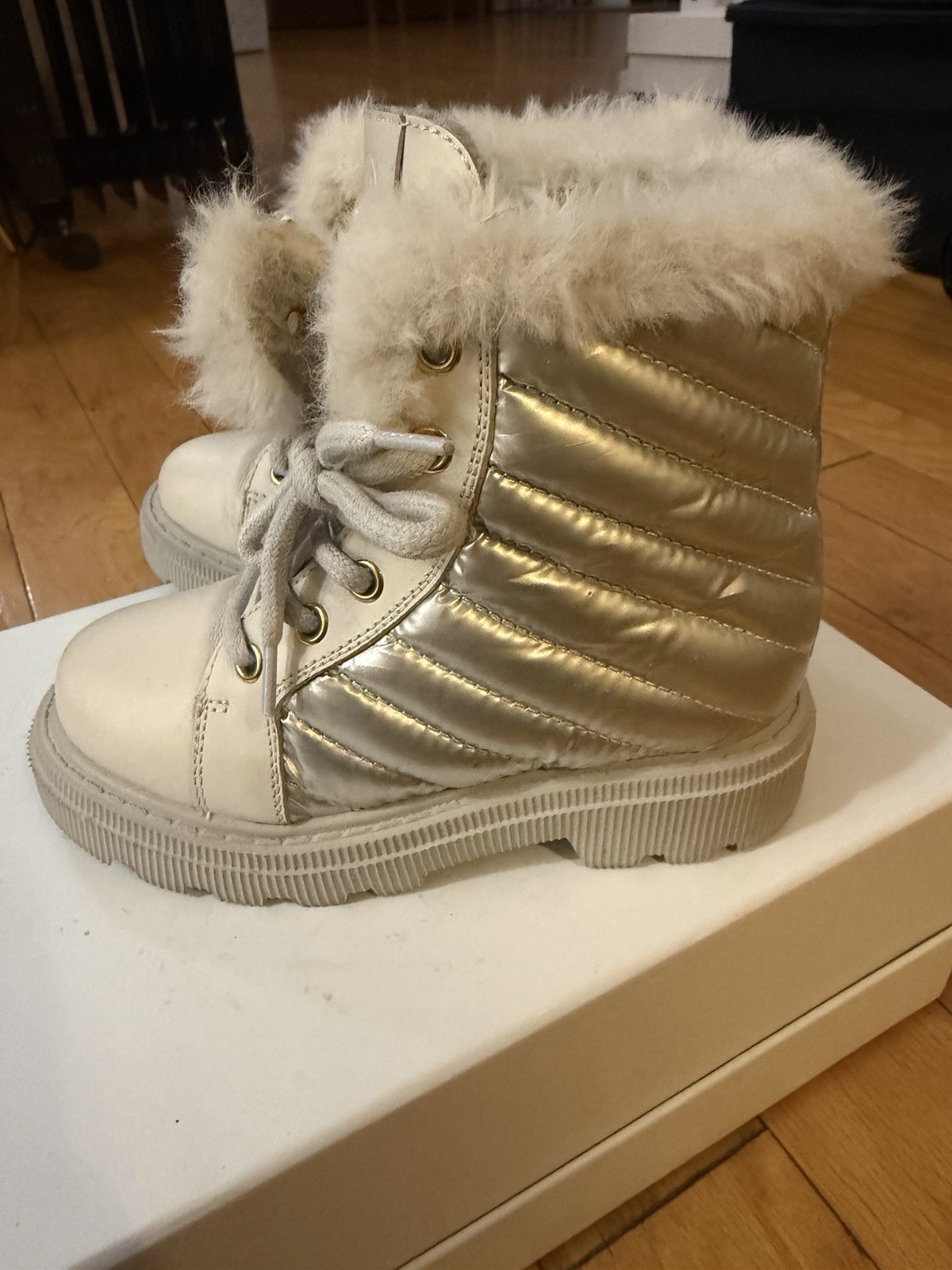 Girls Boots Naturino. Us Size 9, Eu Size 26