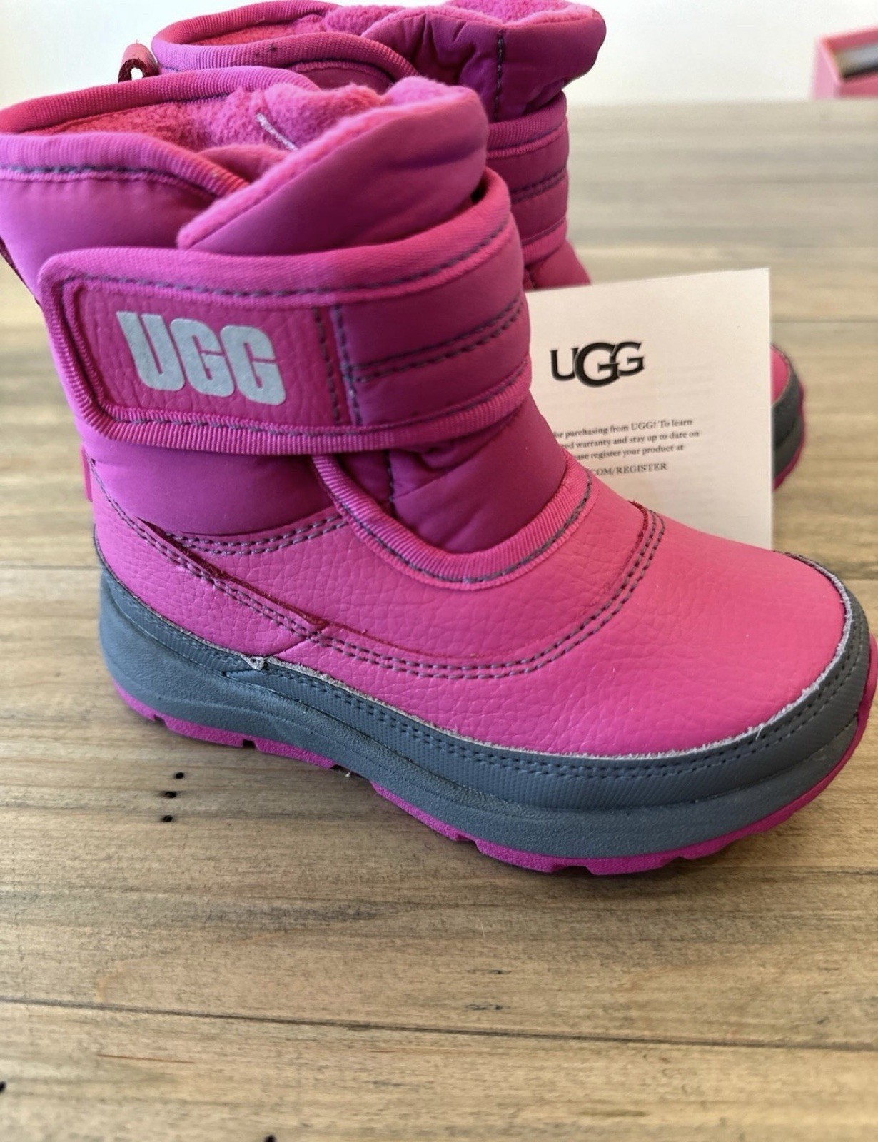 UGG Australia Girls Boots Toddler Size 8. New