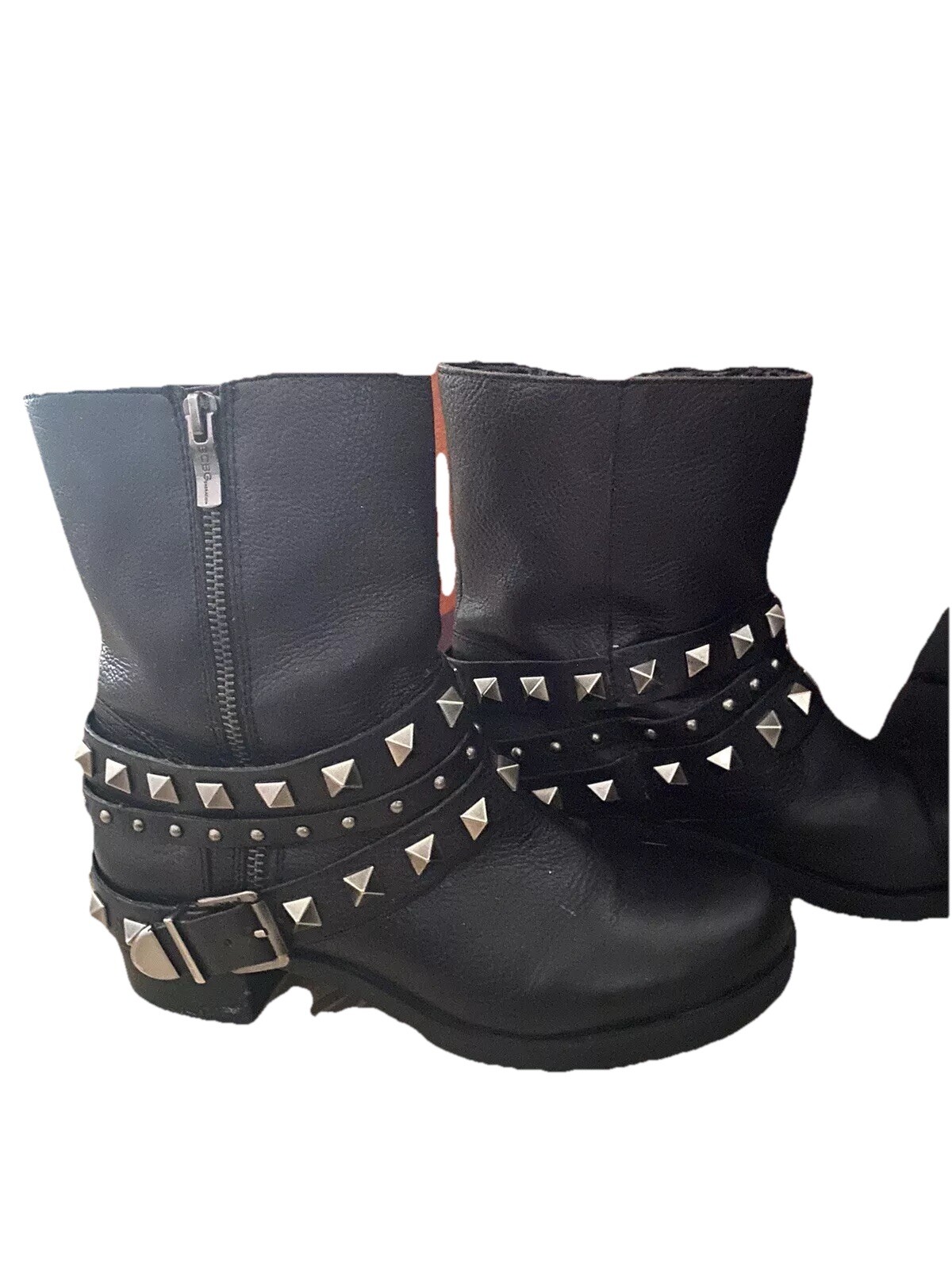 Used Steve madden Women boots Size 8 , Black Motorcycle, A Bit Above Ankle