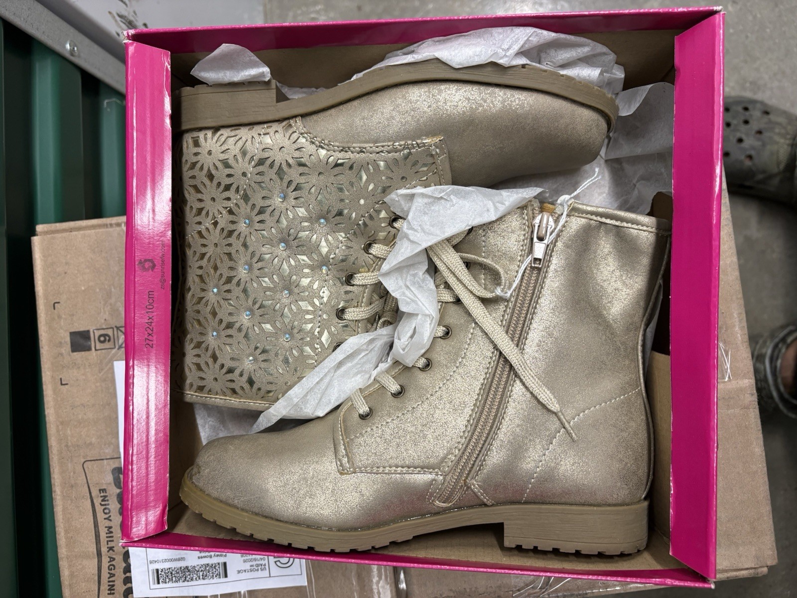 Belle Girls Boots US 3M Gold Metallic Lace Up