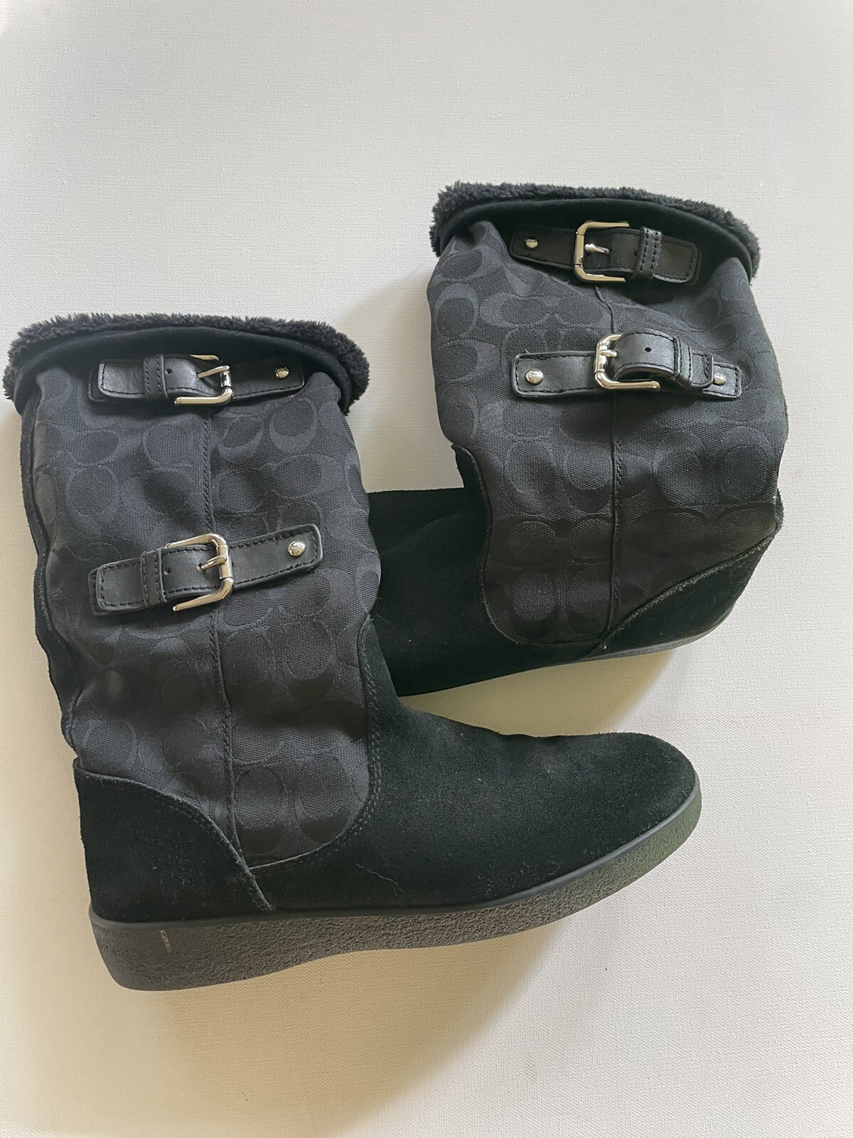 Coach women boots size 9 Suede Signature Black Pre owned Buckles On Both