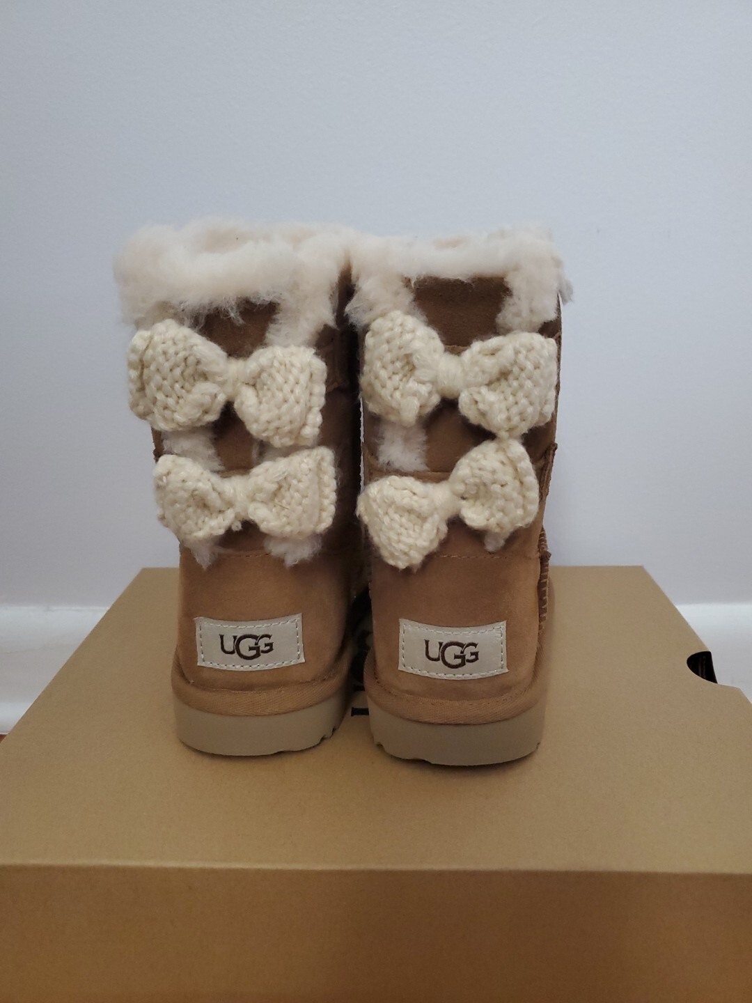Ugg Bailey Bow Knit Bows Toddler’s Girls Boots Size US 12 T Chestnut Rare