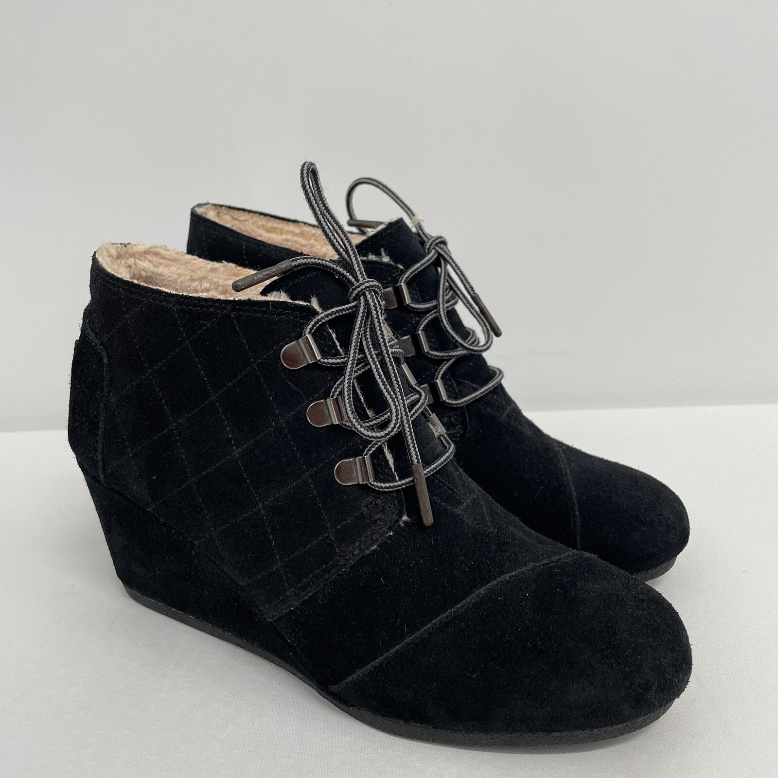 NWD Toms Desert Wedge Suede Shearling Women Boots Size 9 M  Black NEW