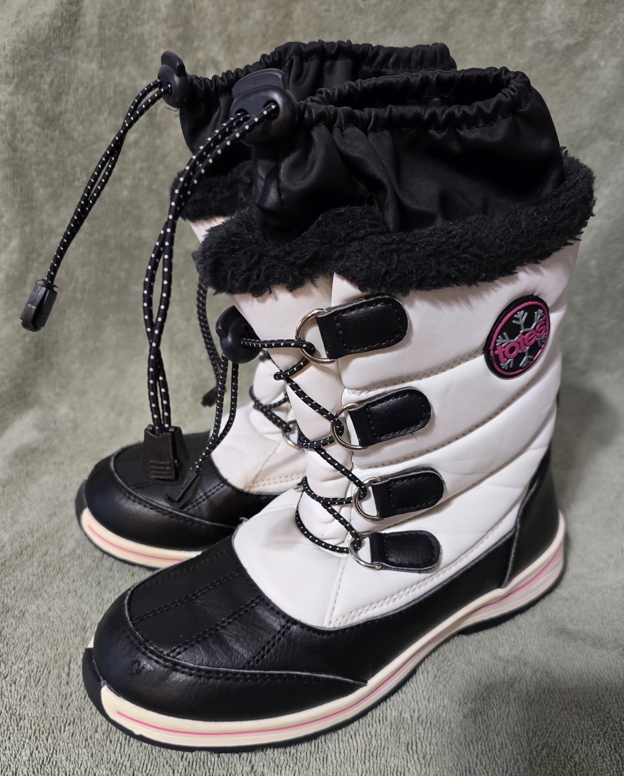 totes Alpine Mackenzie Girls Winter Boots Size4