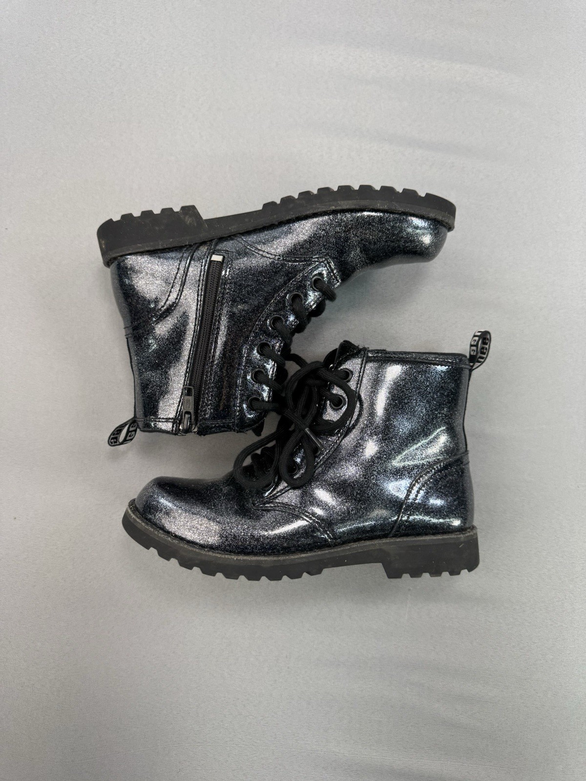 UGG Ryann Boots Mens Size 3 Black Glittery Patent Girls Boots