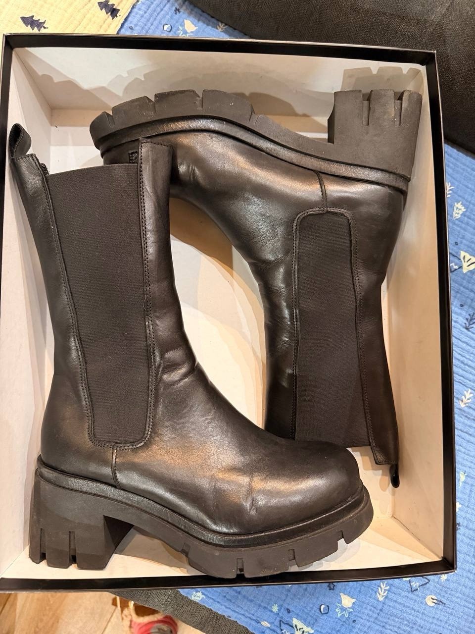 Tendence Women Boots Size 6