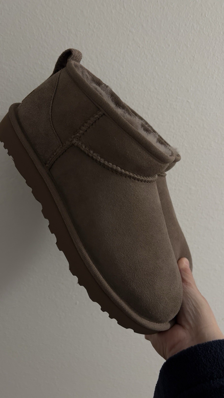 Ugg Classic Ultra Mini Women Boots Sz Us 8 Eu39 Jp25