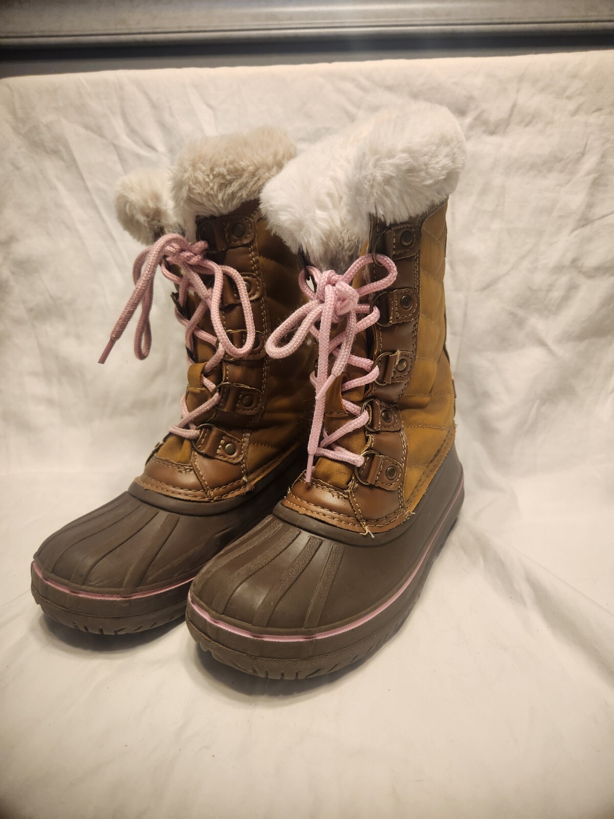 London Fog Girls Size 2 Winter Boots