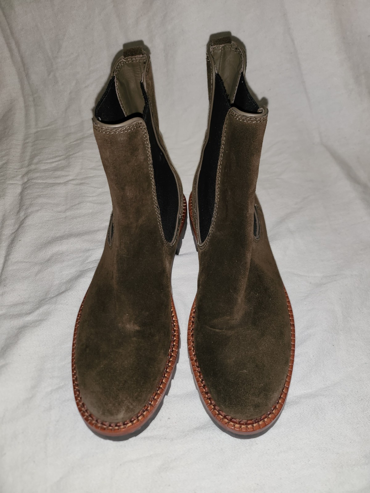 Vince SUEDE Slip On Leather Women Boots SIZE 9M