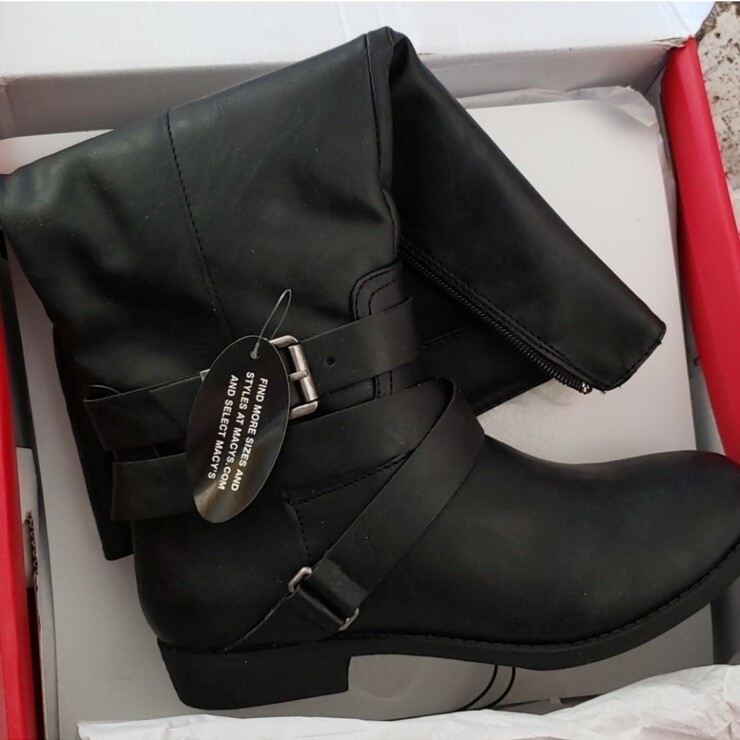 New Style & Co women Boots size 6.5