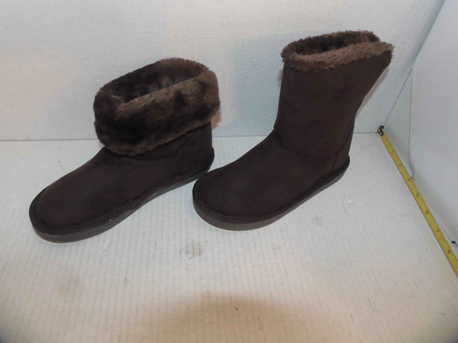 ARIZONA JEAN CO – GIRLS BOOTS – BROWN – SIZE 12 – RET.@ $44.99(B-26)
