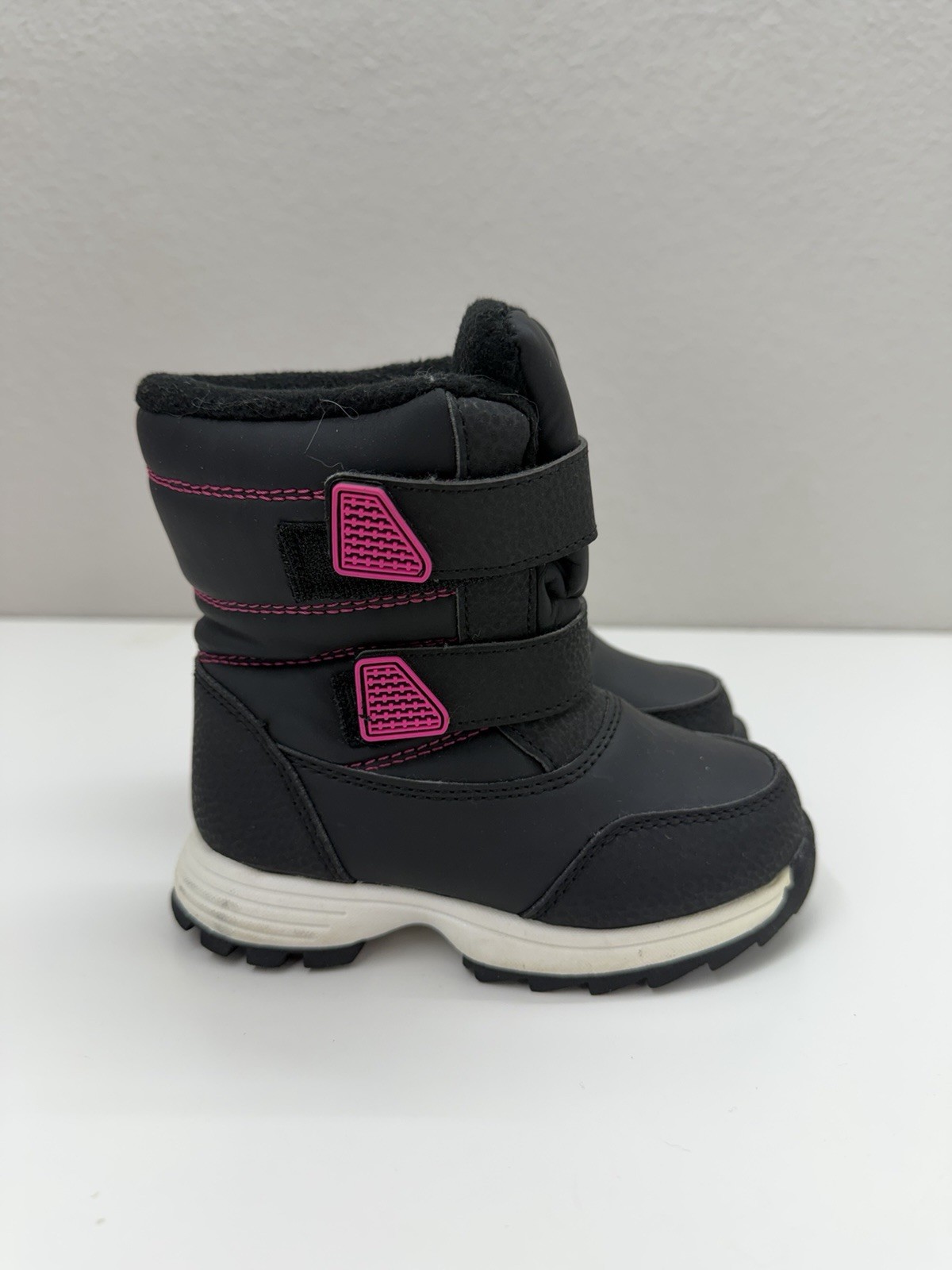 Wonder Nation Childrens Girls Winter Boots Size 7 Black and Pink