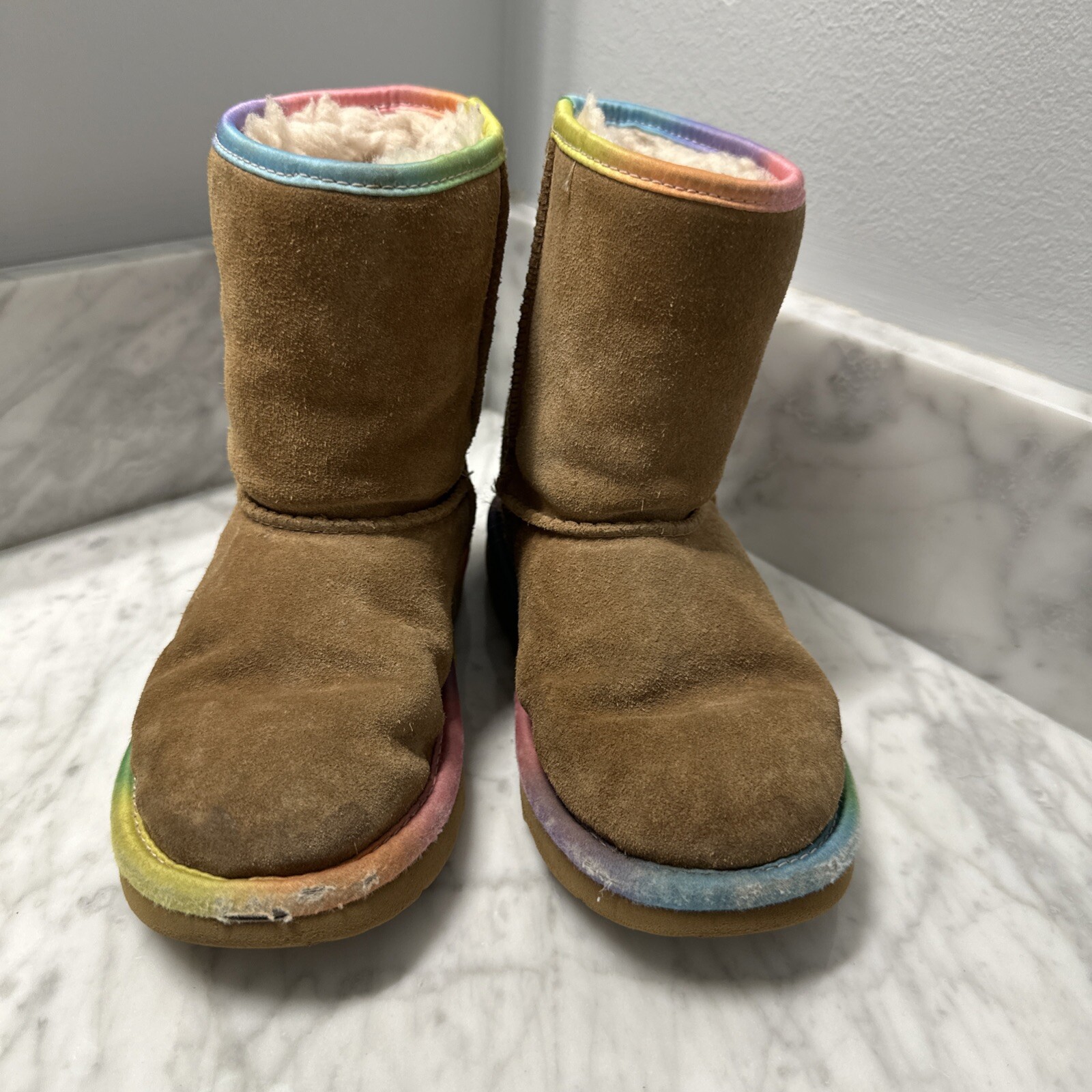 UGG Classic Short II Rainbow Brown Sz 13 1019699k Youth Girls Boots